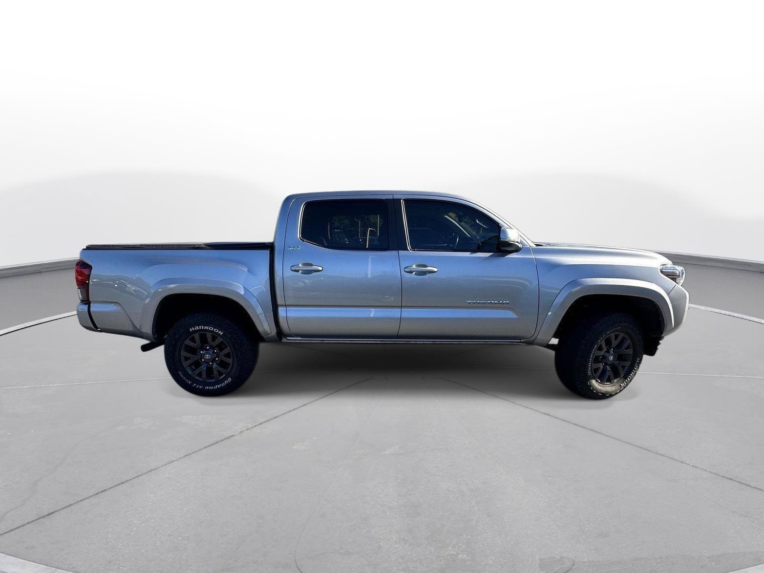 Certified 2022 Toyota Tacoma SR5 w/ Technology Package AWD/4WD image 5