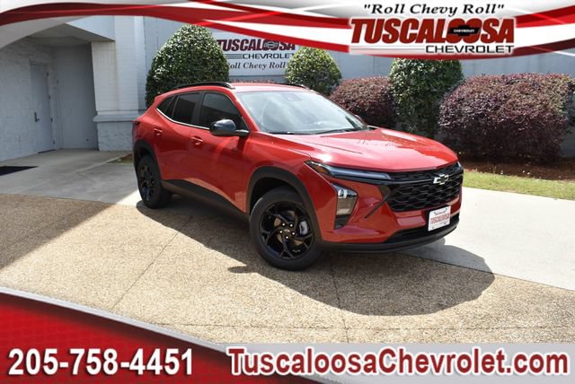 New 2026 Chevrolet Trax LT w/ Midnight Edition FWD image 1