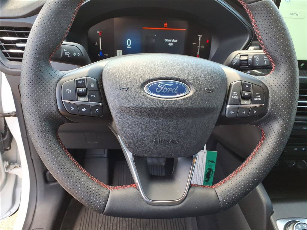 Used 2025 Ford Escape ST-Line w/ Equipment Group 301A FWD image 12