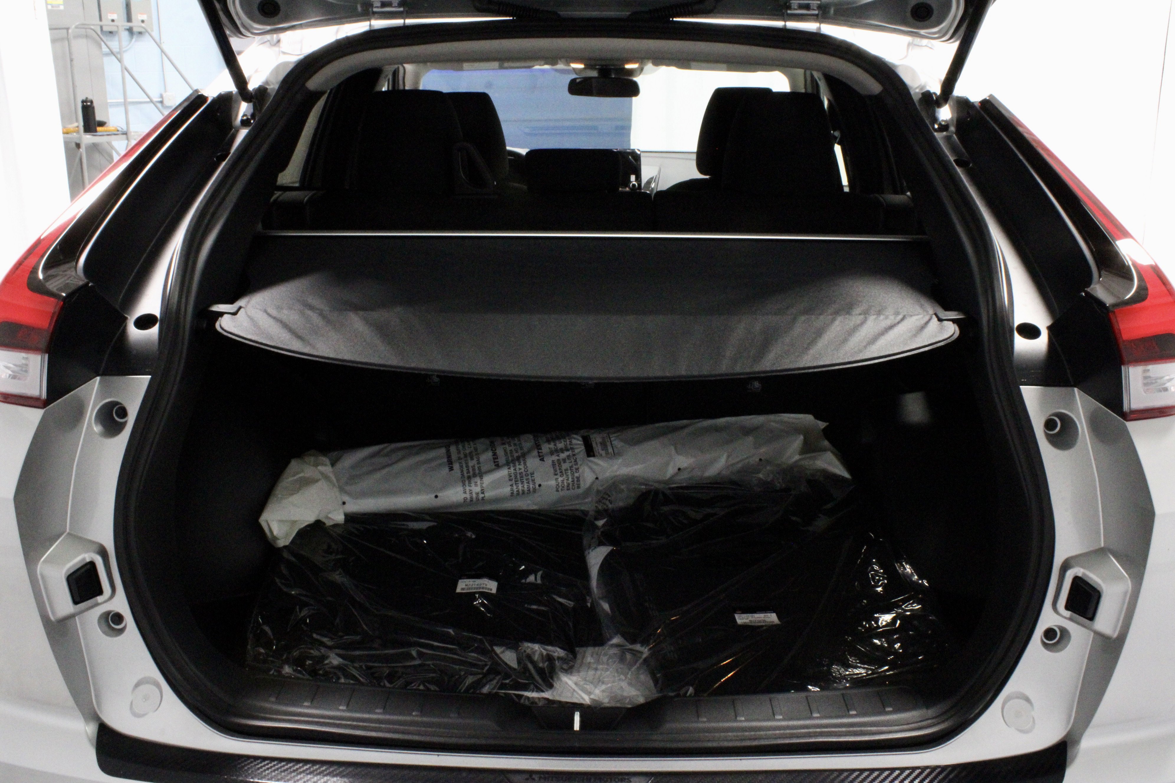 New 2025 Mitsubishi Eclipse Cross LE image 13