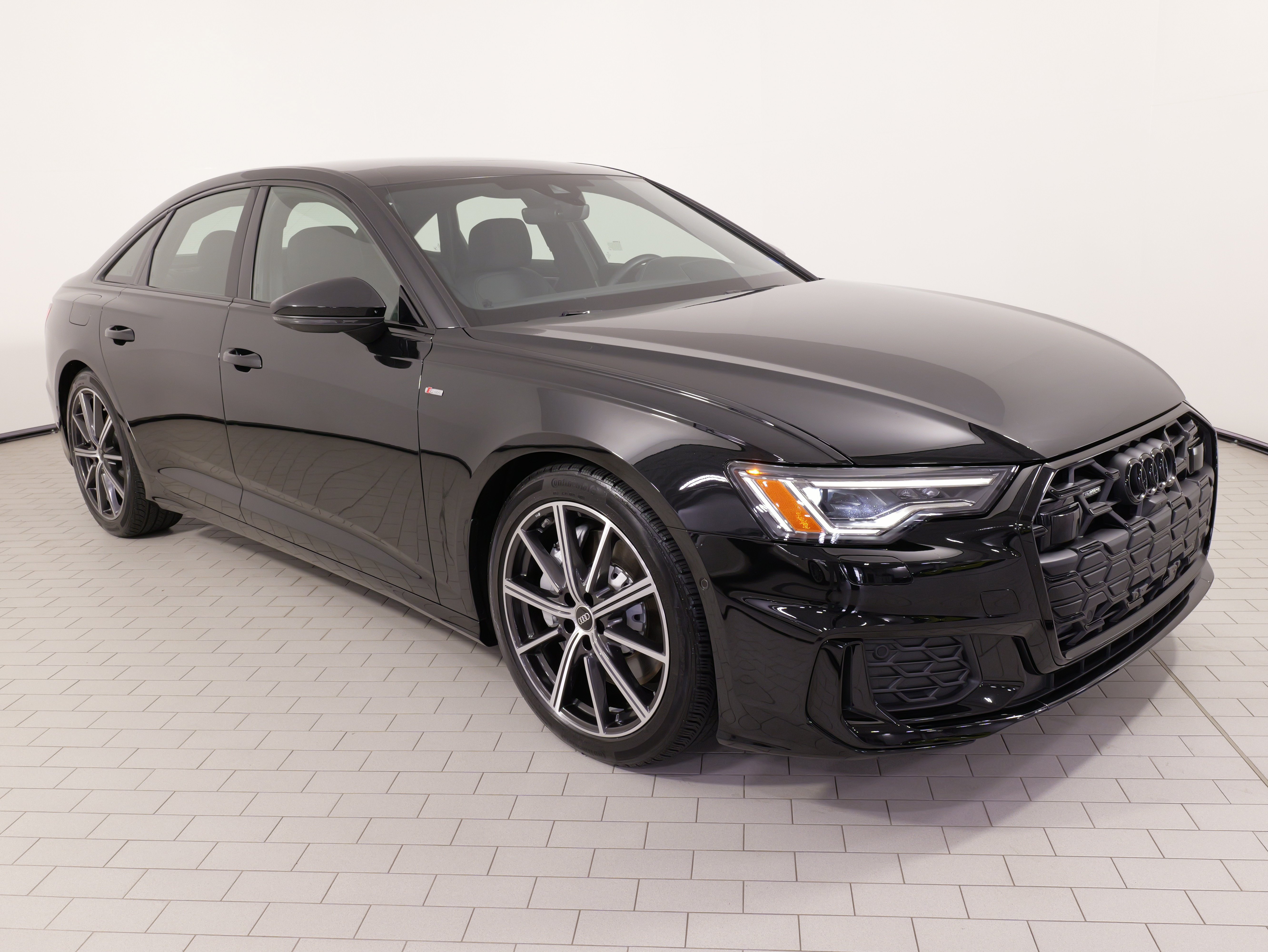 Used 2025 Audi A6 Premium Plus w/ Premium Plus Package AWD/4WD image 7
