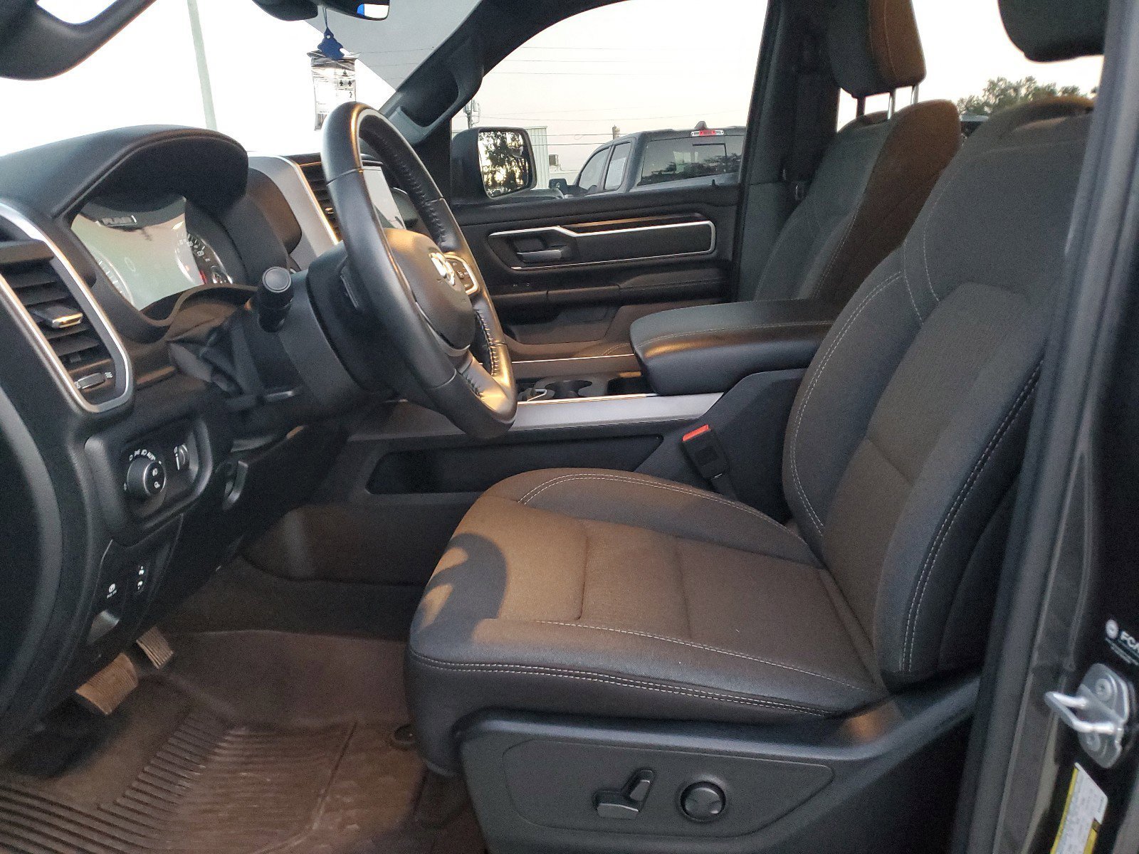 Certified 2022 RAM 1500 Big Horn image 20