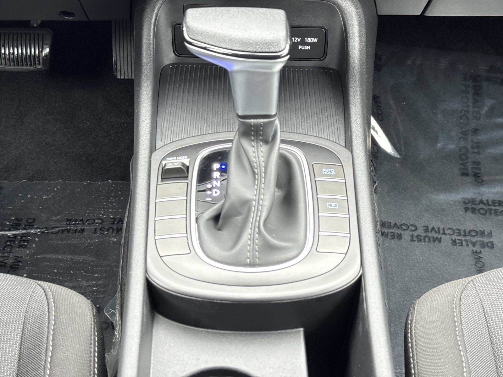 Certified 2024 Hyundai Kona SE image 8