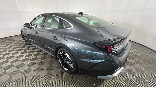 Certified 2025 Hyundai Sonata SEL FWD video 4