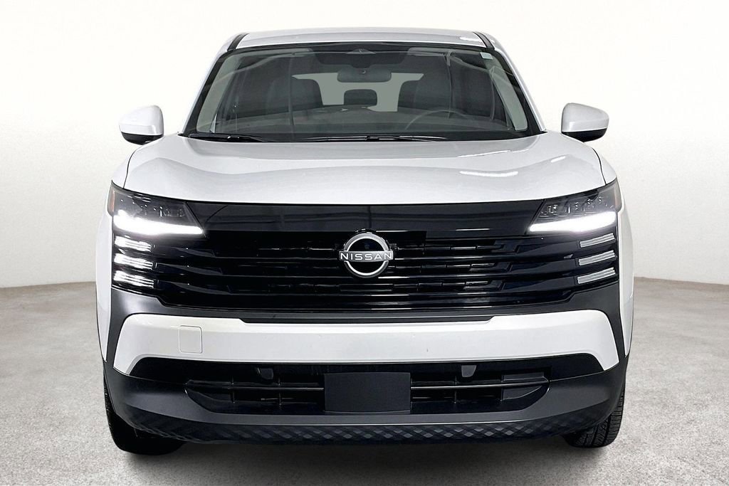 Certified 2025 Nissan Kicks SV image 5