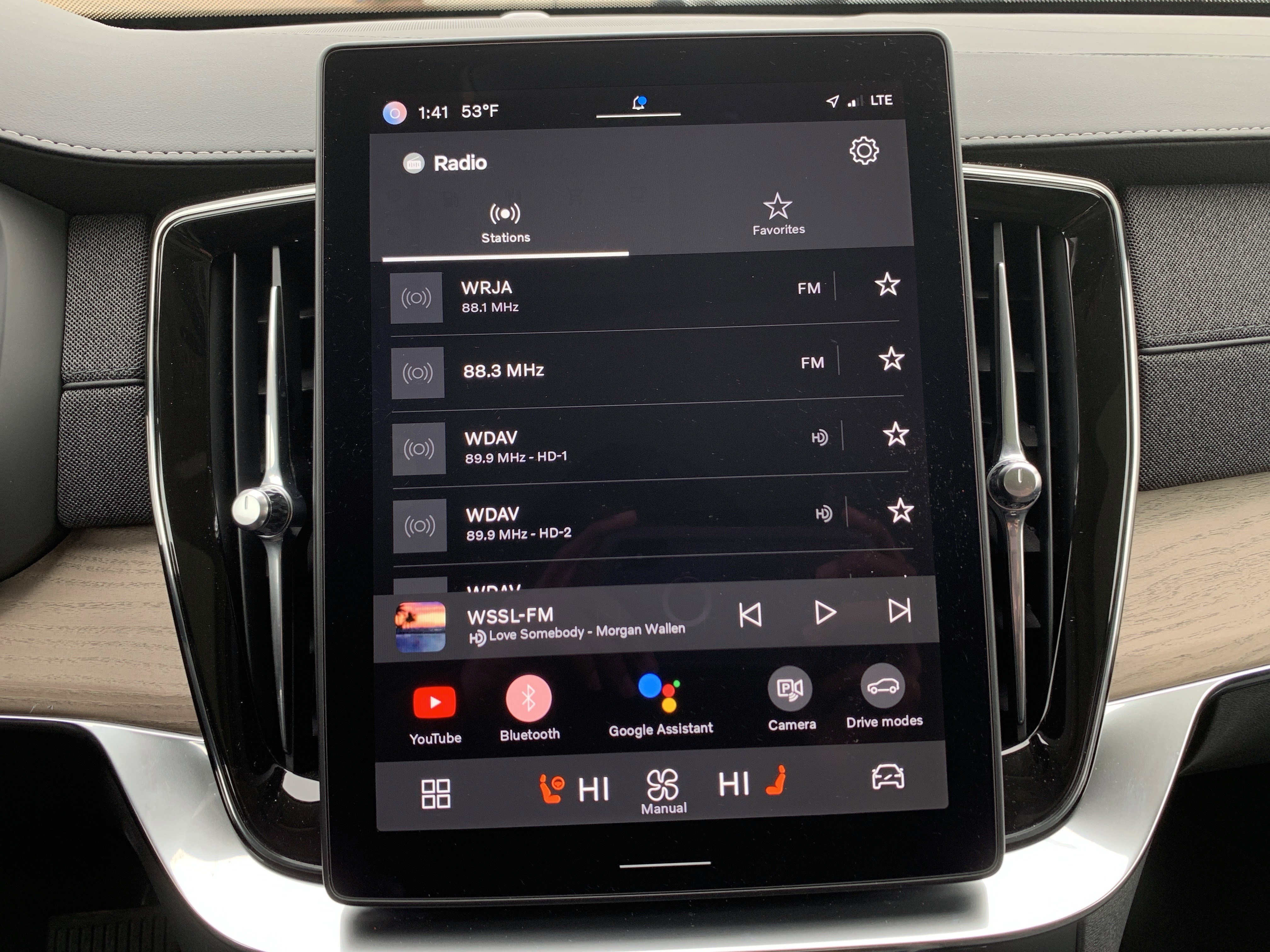 Used 2025 Volvo XC90 B6 Plus image 23