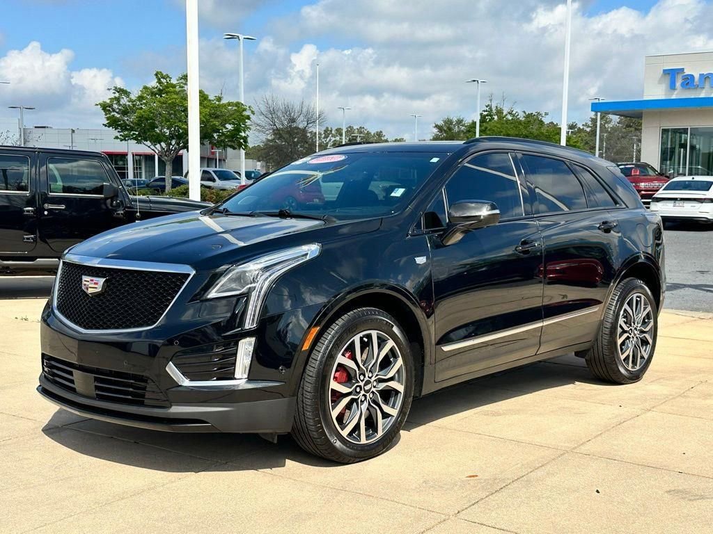 Used 2022 Cadillac XT5 Sportv w/ Technology Package image 4