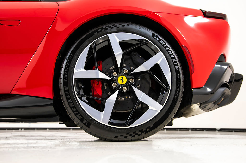 Certified 2025 Ferrari 12Cilindri image 24