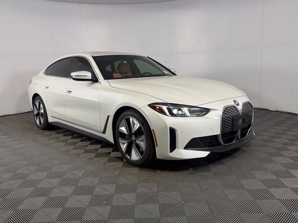Used 2025 BMW i4 eDrive40 w/ Parking Assistance Package RWD image 2