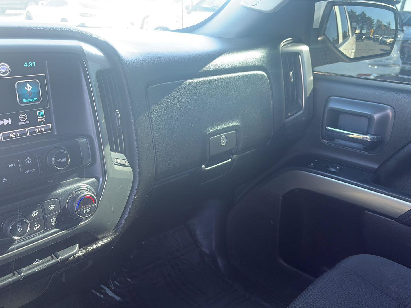 Used 2018 Chevrolet Silverado 1500 LT w/ All Star Edition RWD image 16
