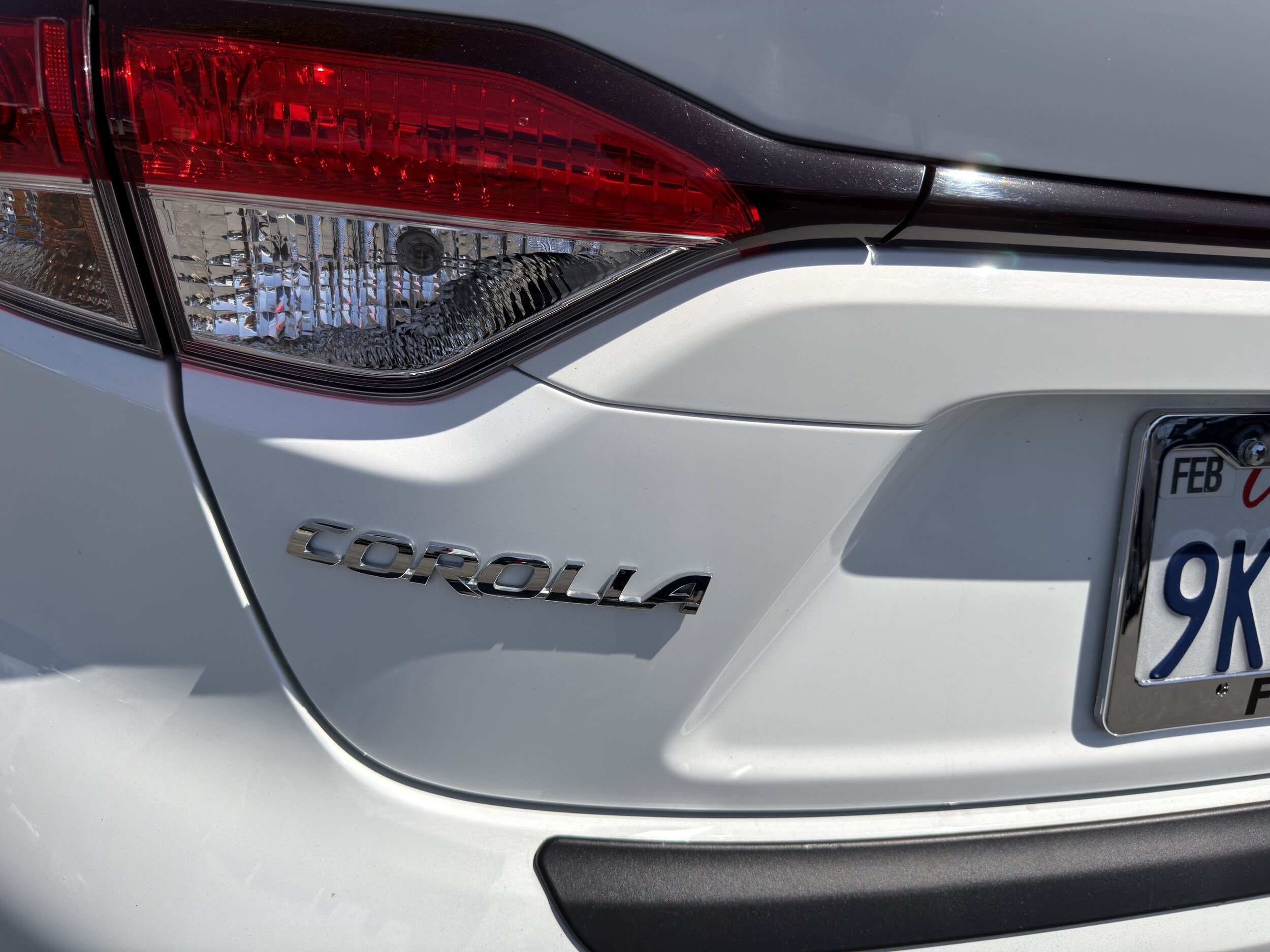 Used 2024 Toyota Corolla LE FWD image 37