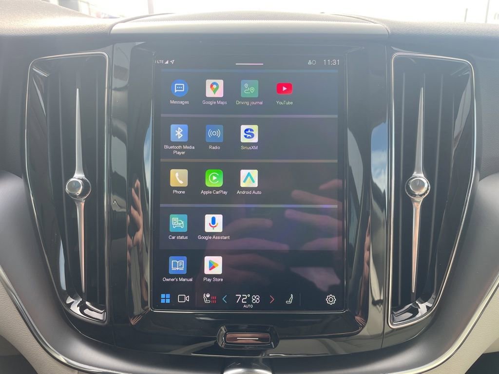 Certified 2025 Volvo XC60 T8 Core w/ Climate Package image 31