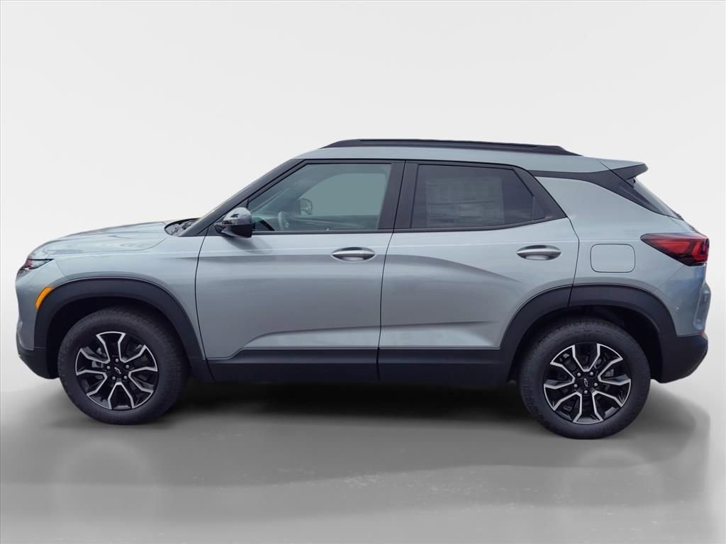 Used 2026 Chevrolet TrailBlazer ACTIV w/ Convenience Package image 2