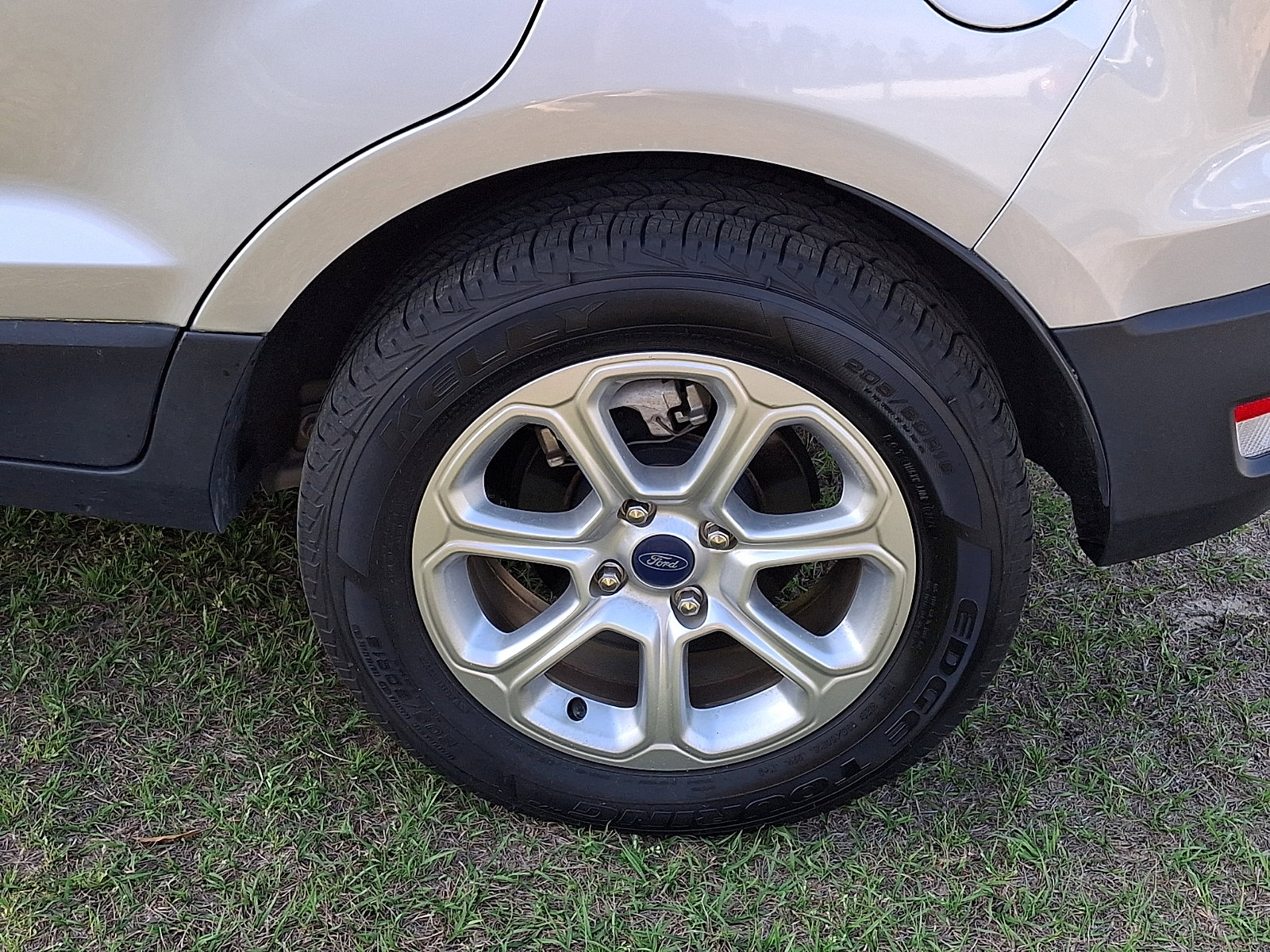 Used 2021 Ford EcoSport SE image 4