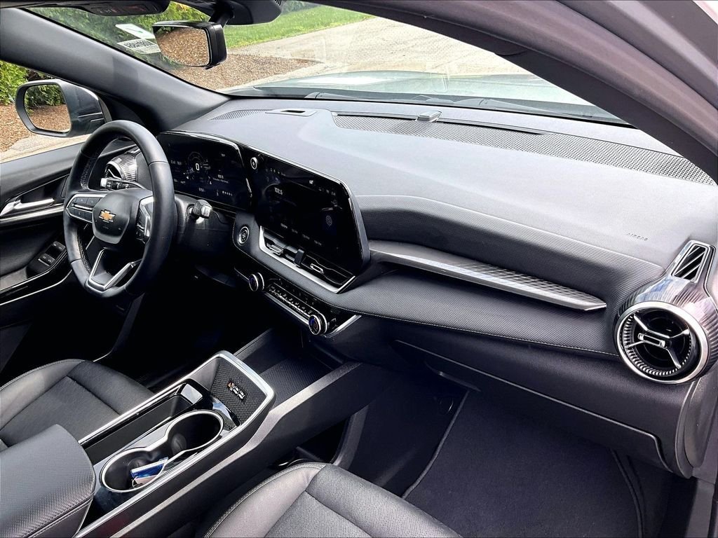 Used 2025 Chevrolet Equinox LT w/ Convenience Package II AWD/4WD image 14