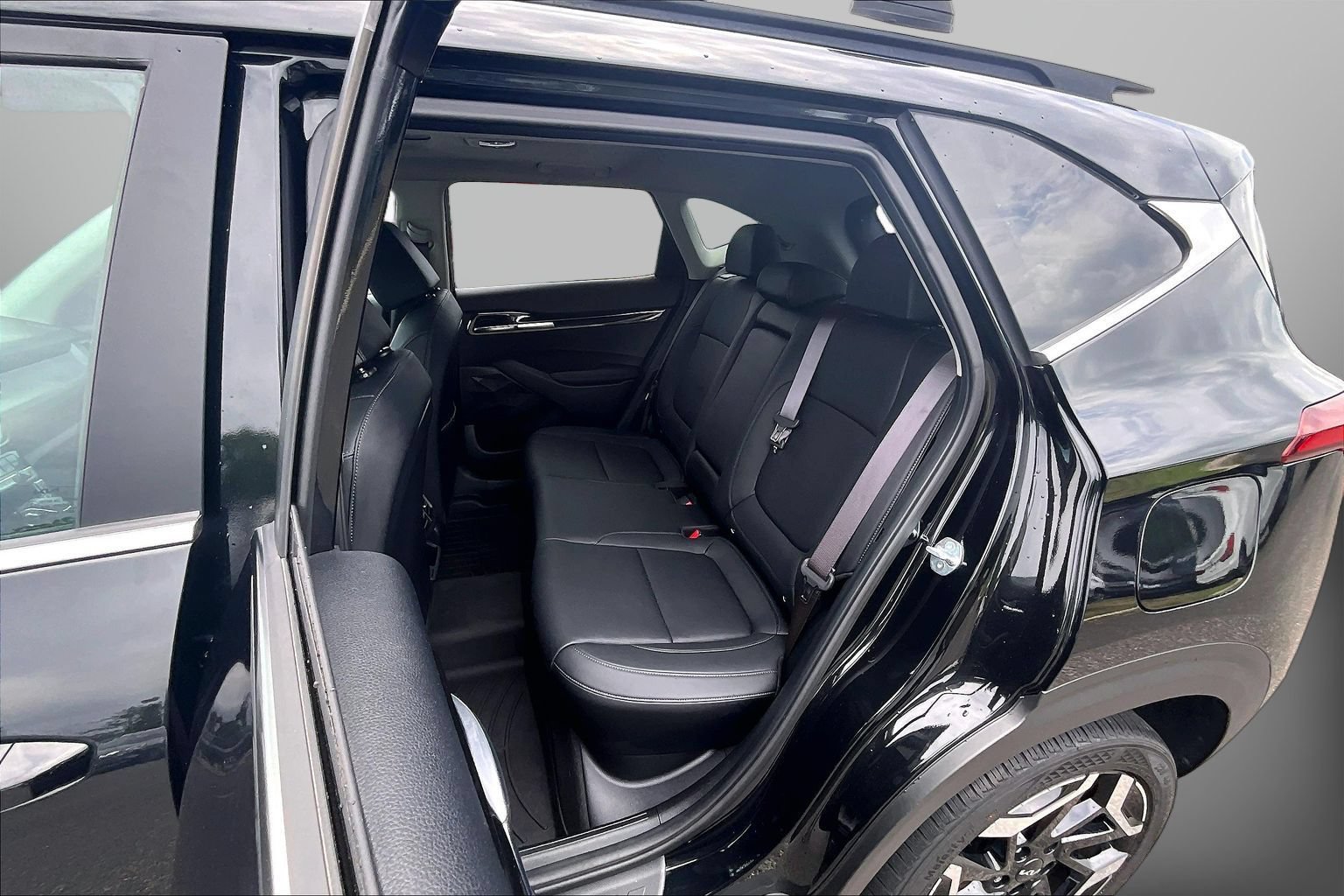 Used 2024 Kia Seltos SX w/ SX Sunroof Package AWD/4WD image 24