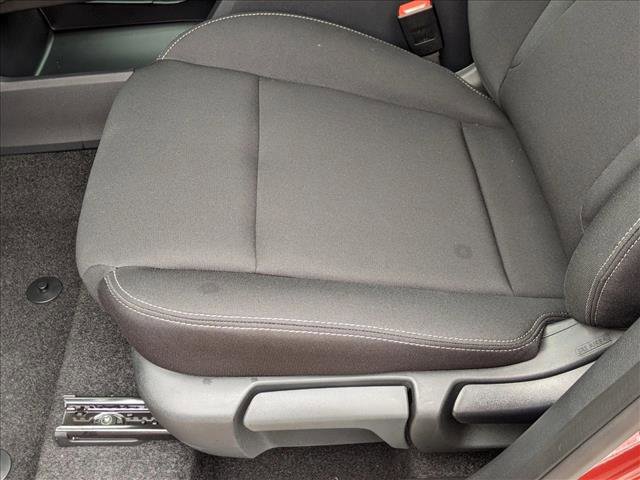 Used 2025 Nissan Rogue S video 4