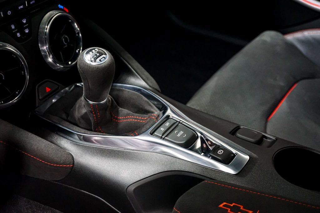 Used 2020 Chevrolet Camaro ZL1 image 13
