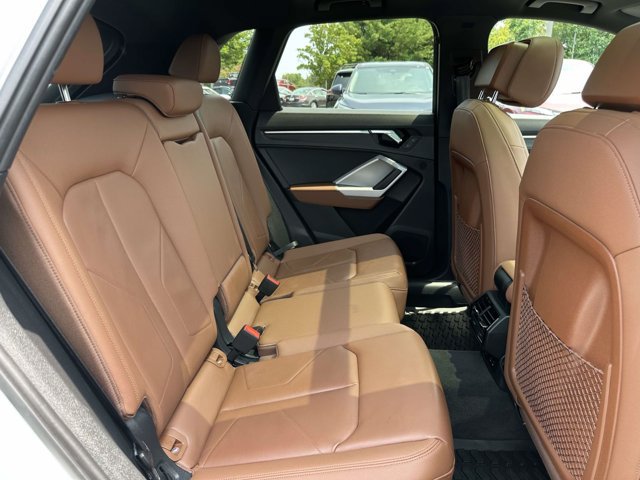 Used 2021 Audi Q3 2.0T Premium w/ Convenience Package AWD/4WD image 12
