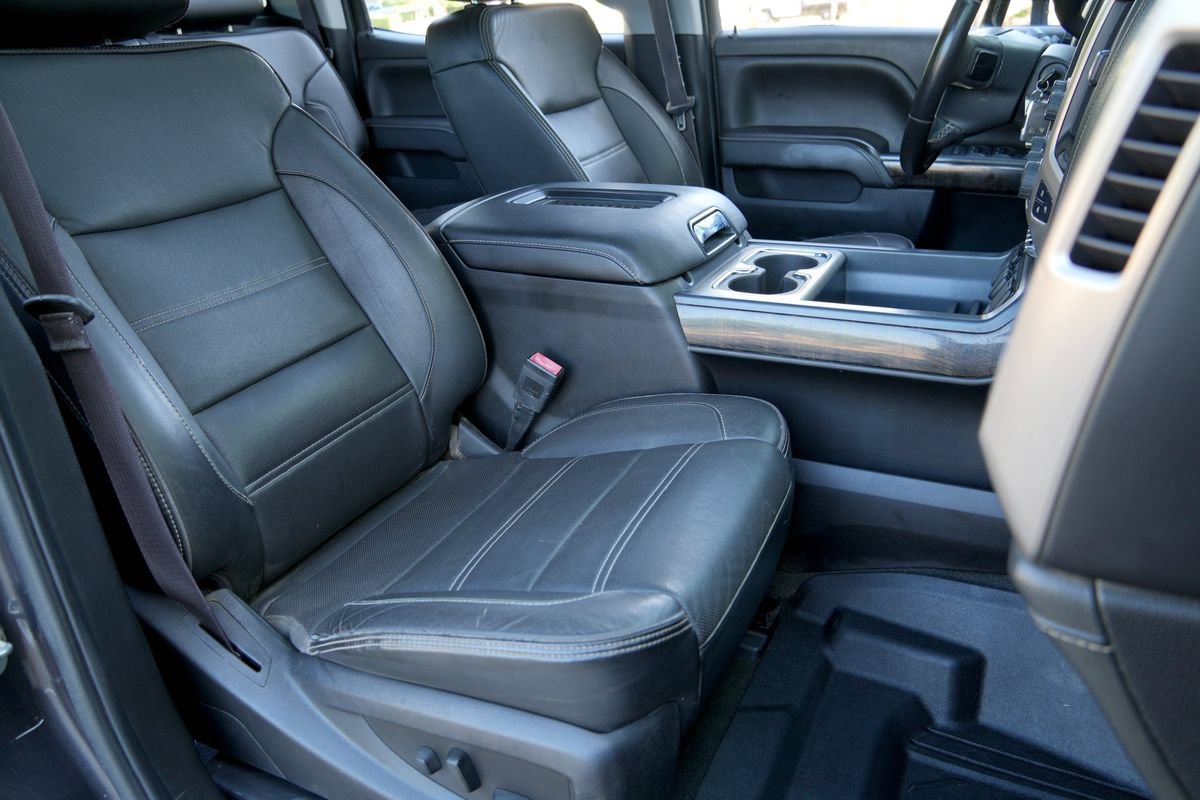 Used 2016 GMC Sierra 3500 Denali w/ Duramax Plus Package AWD/4WD image 8