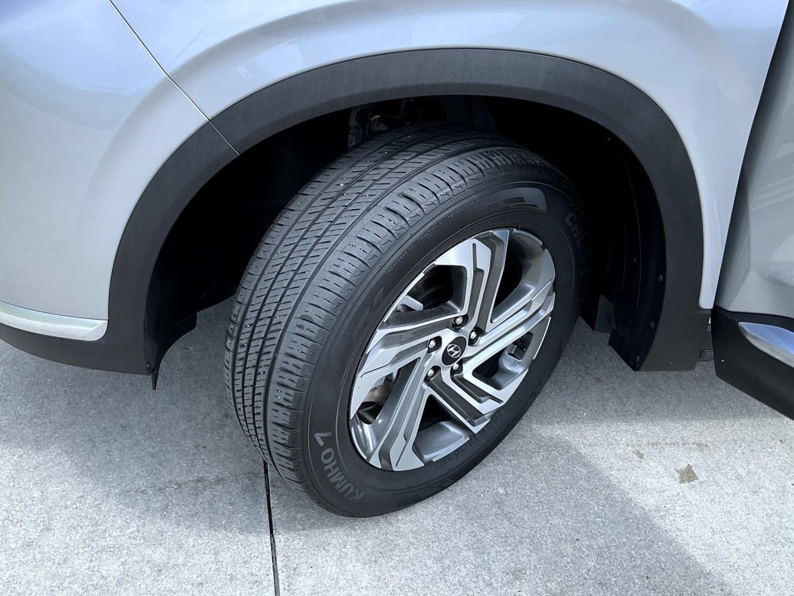 Certified 2023 Hyundai Santa Fe SEL w/ Premium Package AWD/4WD image 24