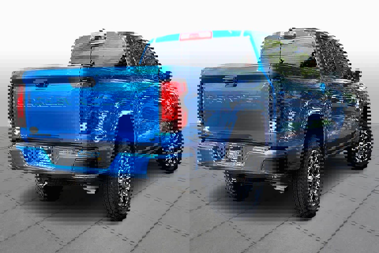 Used 2023 Chevrolet Colorado LT w/ LT Convenience Package image 13