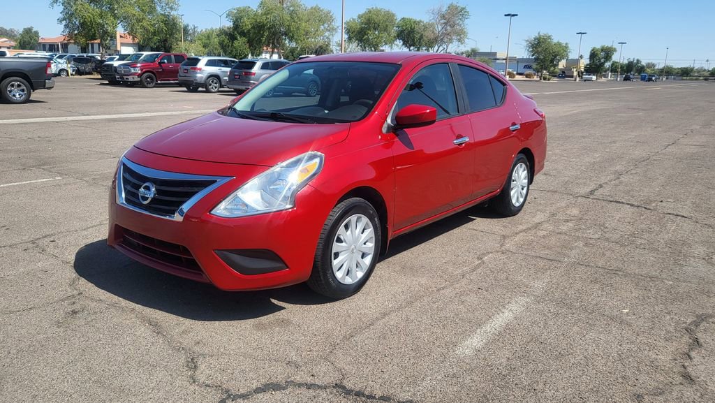 Used 2015 Nissan Versa SV FWD image 4