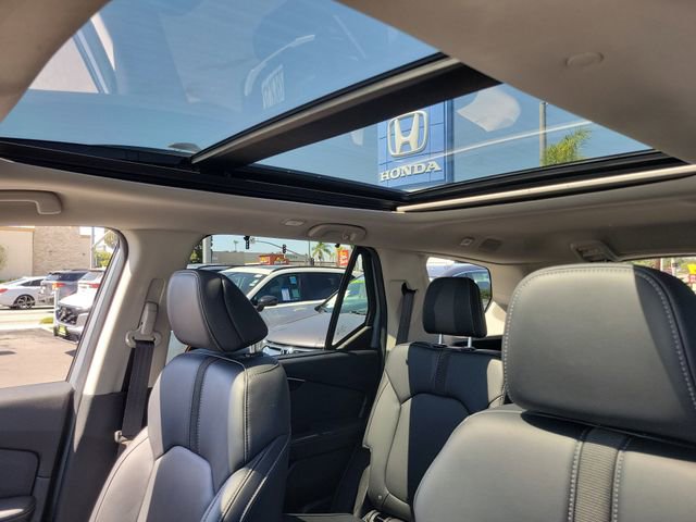 Certified 2025 Honda Pilot Touring image 36