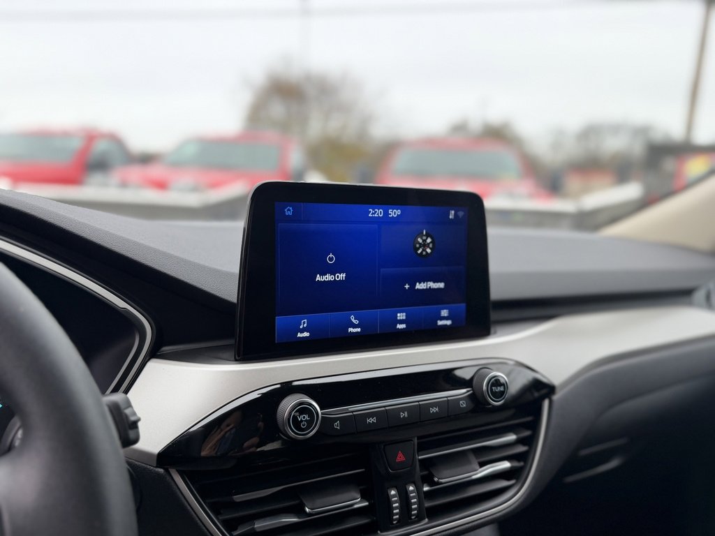 Used 2020 Ford Escape SE image 19