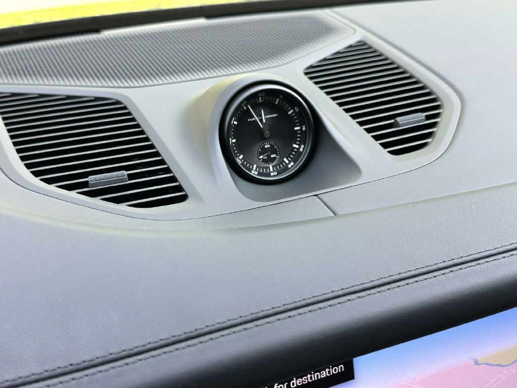 Certified 2026 Porsche Cayenne AWD/4WD image 24