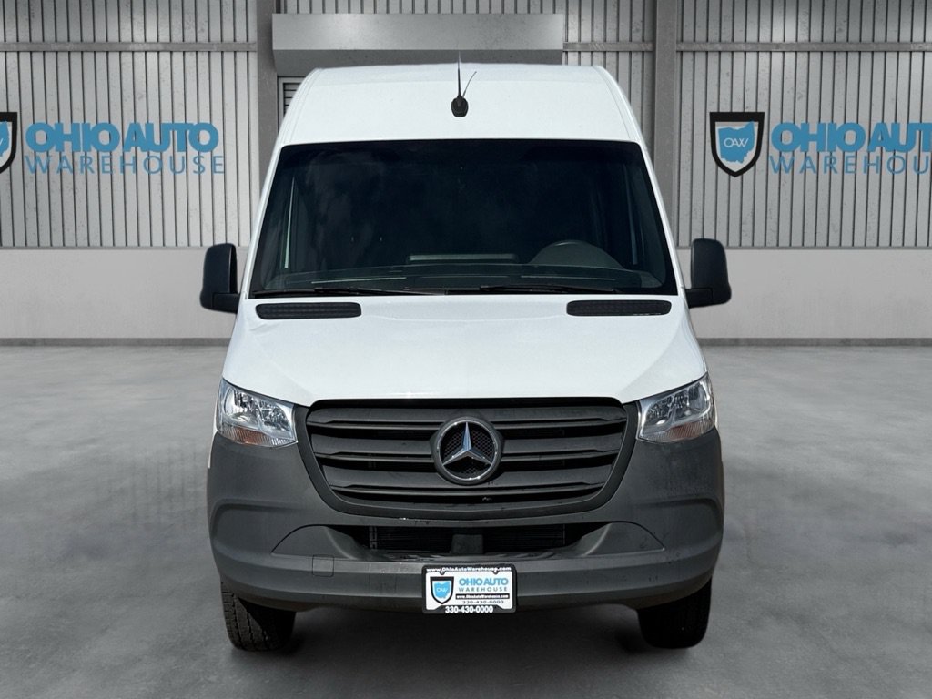 Used 2024 Mercedes-Benz Sprinter 3500 image 2