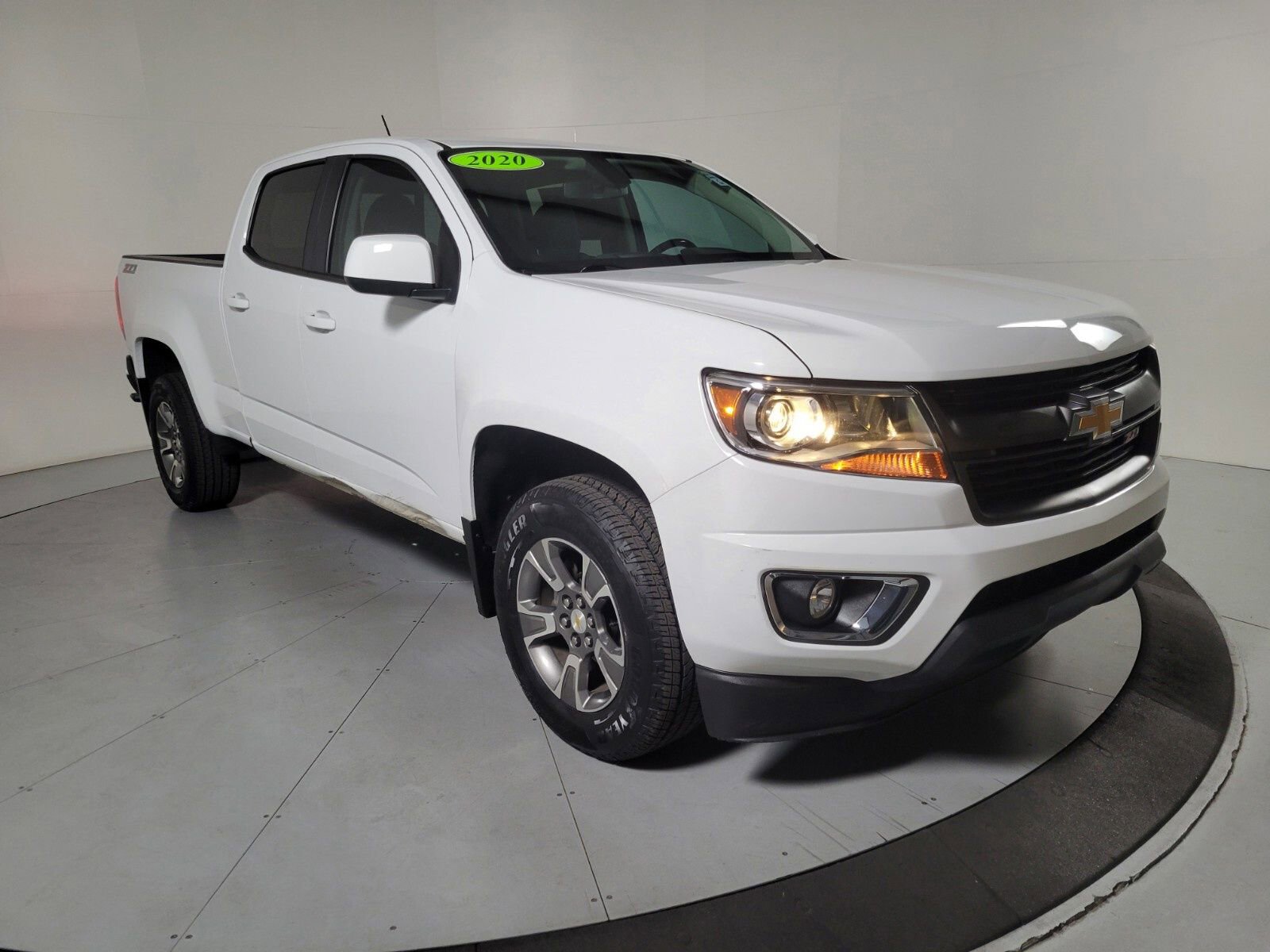 Used 2020 Chevrolet Colorado Z71 image 2