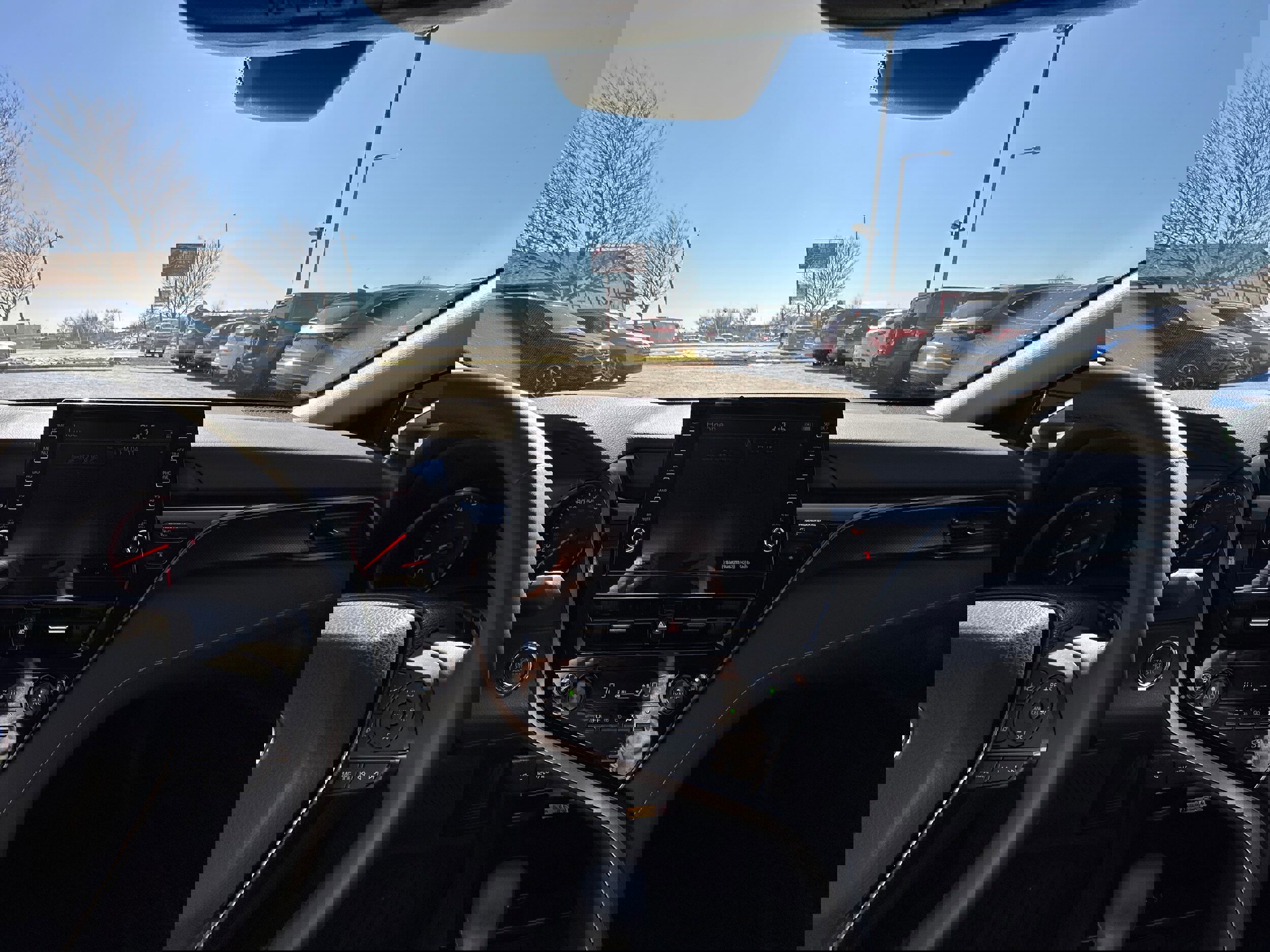 Used 2022 Toyota Camry XSE image 15