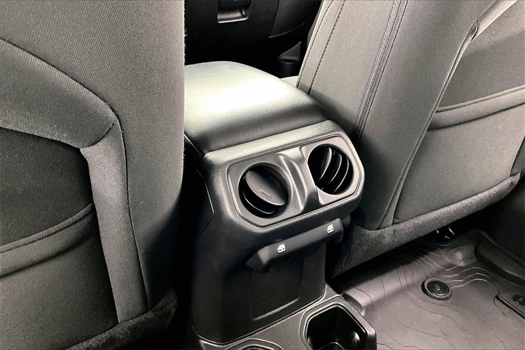 Used 2022 Jeep Gladiator Willys image 33