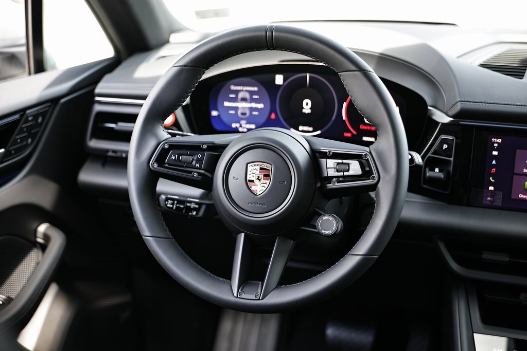 New 2025 Porsche Macan Electric image 30