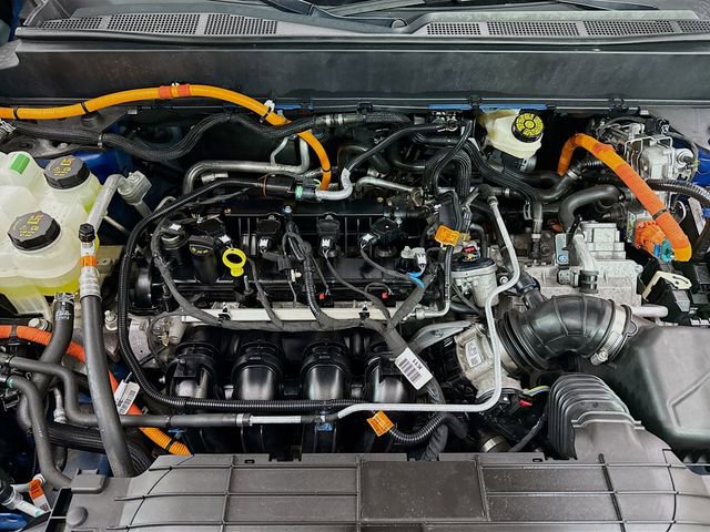 Used 2023 Ford Maverick XLT image 28