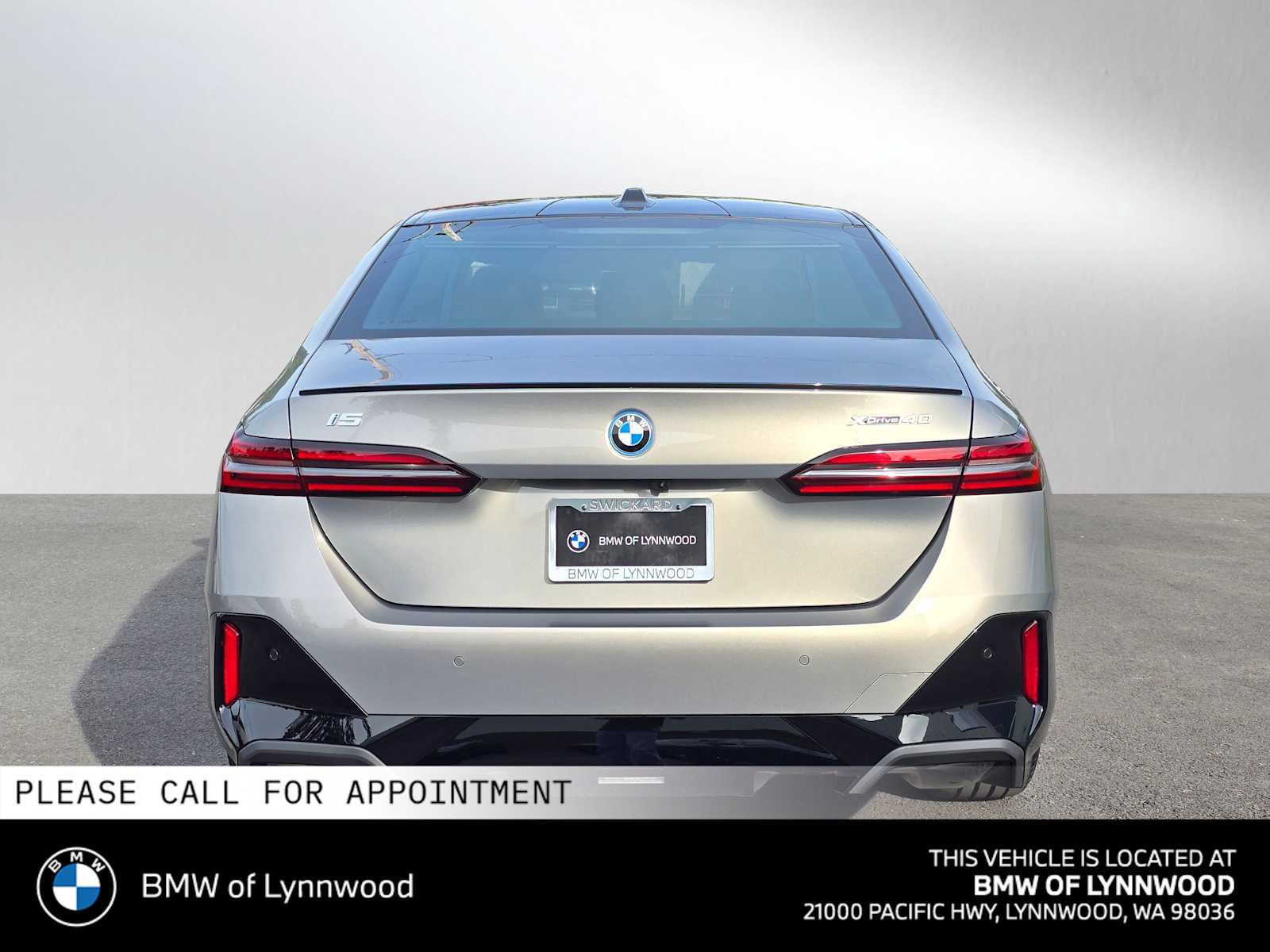 New 2027 BMW i5 xDrive40 AWD/4WD image 4