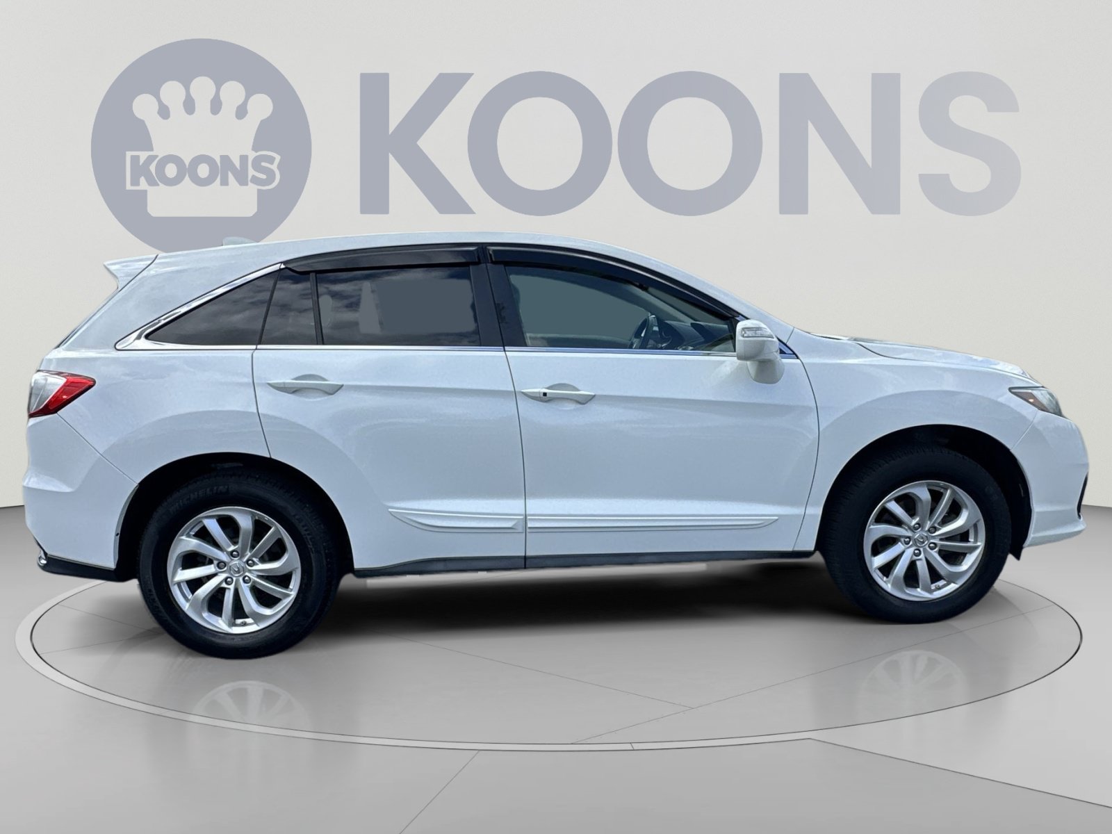 Used 2018 Acura RDX w/ Technology Package AWD/4WD image 17
