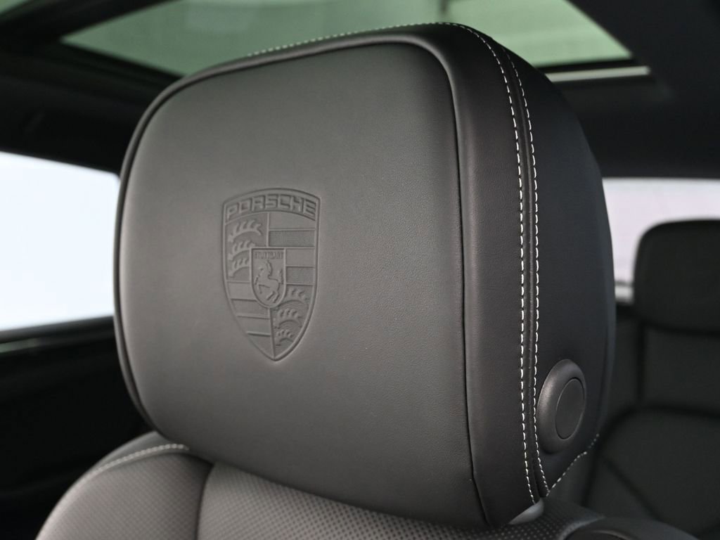 New 2026 Porsche Macan S image 20