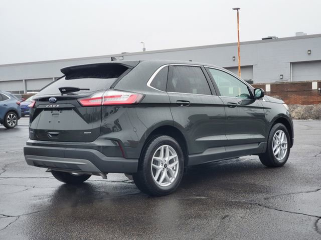 Used 2024 Ford Edge SEL w/ Convenience Package image 3