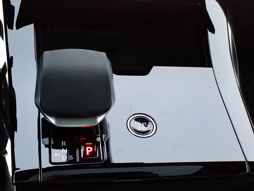 New 2025 Land Rover Range Rover Sport SE AWD/4WD image 18