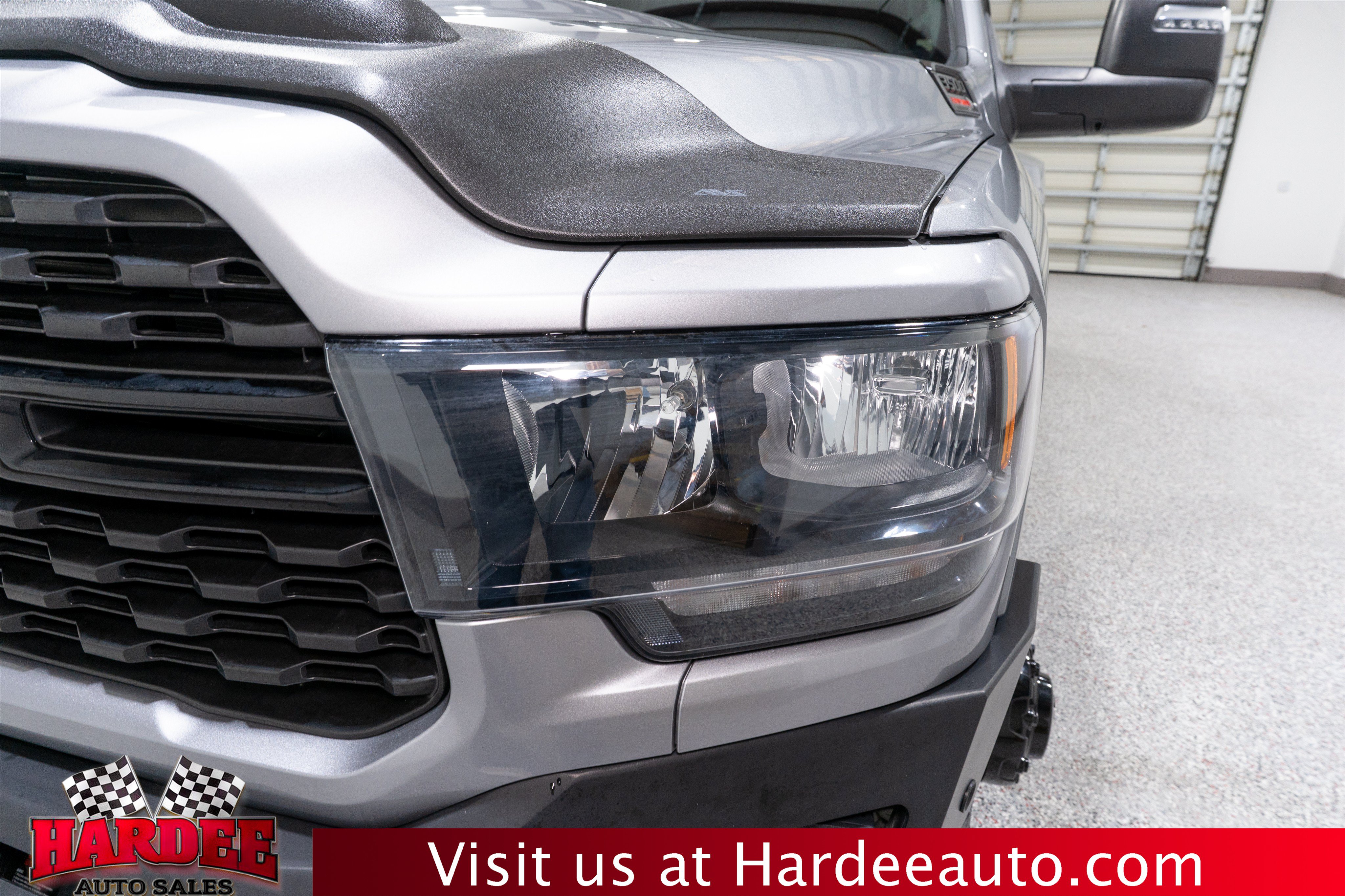 Used 2024 RAM 3500 Big Horn w/ Night Edition AWD/4WD image 8