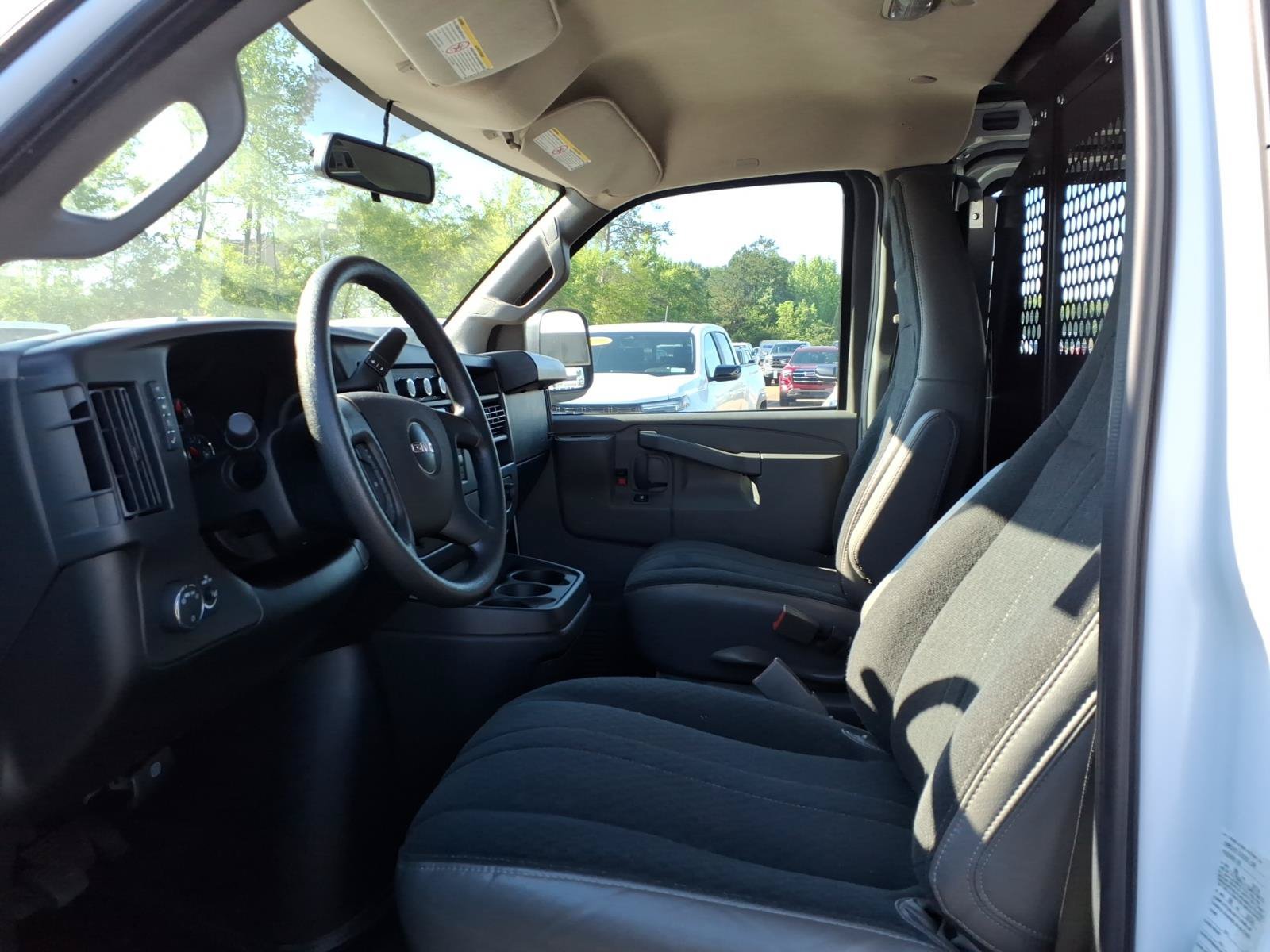 Used 2024 GMC Savana 2500 w/ Driver Convenience Package RWD image 18