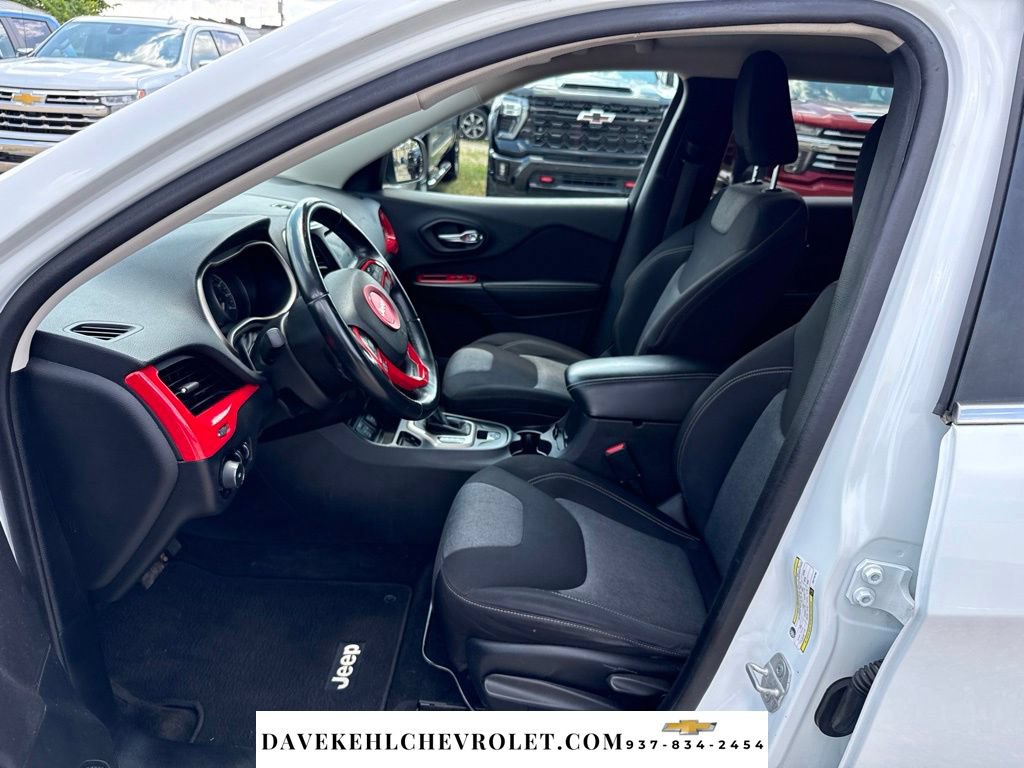 Used 2014 Jeep Cherokee Latitude FWD image 13
