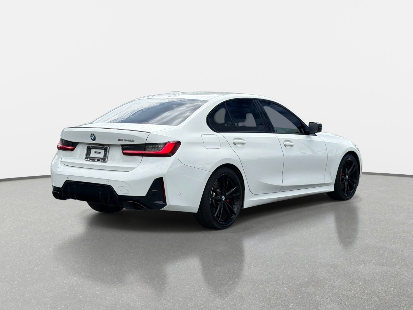 Used 2023 BMW M340i w/ Premium Package RWD image 3