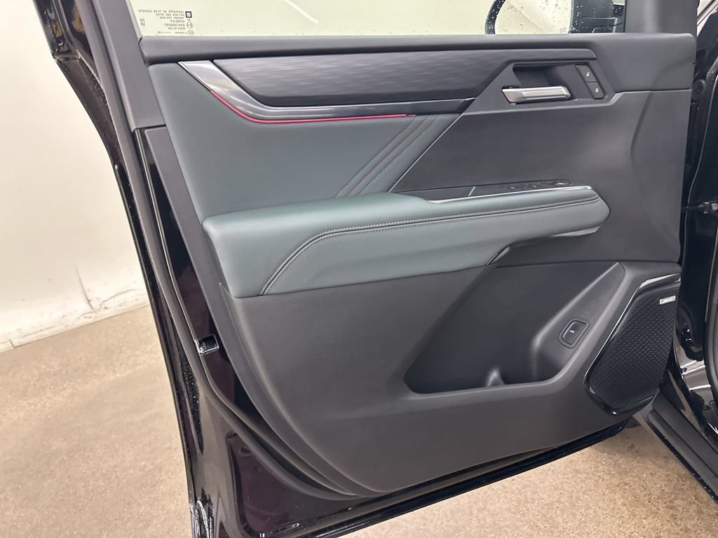 New 2026 GMC Acadia AT4 w/ Luxury Package AWD/4WD image 31