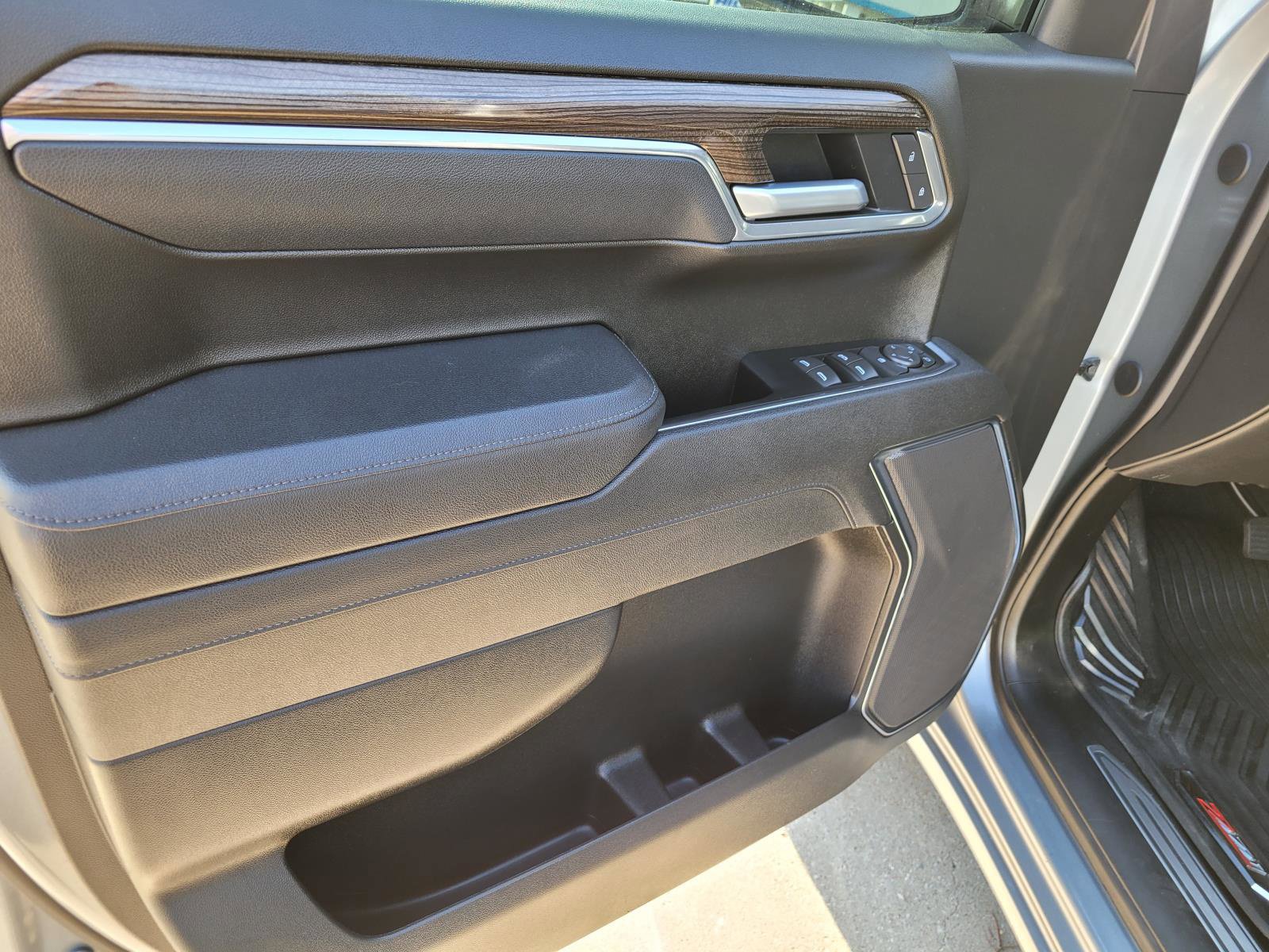 Used 2026 Chevrolet Silverado 1500 LT AWD/4WD image 18