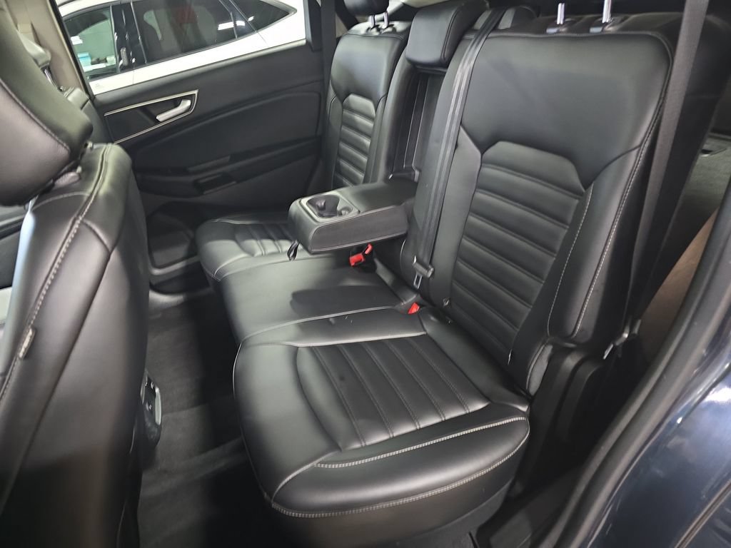 Used 2023 Ford Edge SEL w/ Convenience Package AWD/4WD image 16