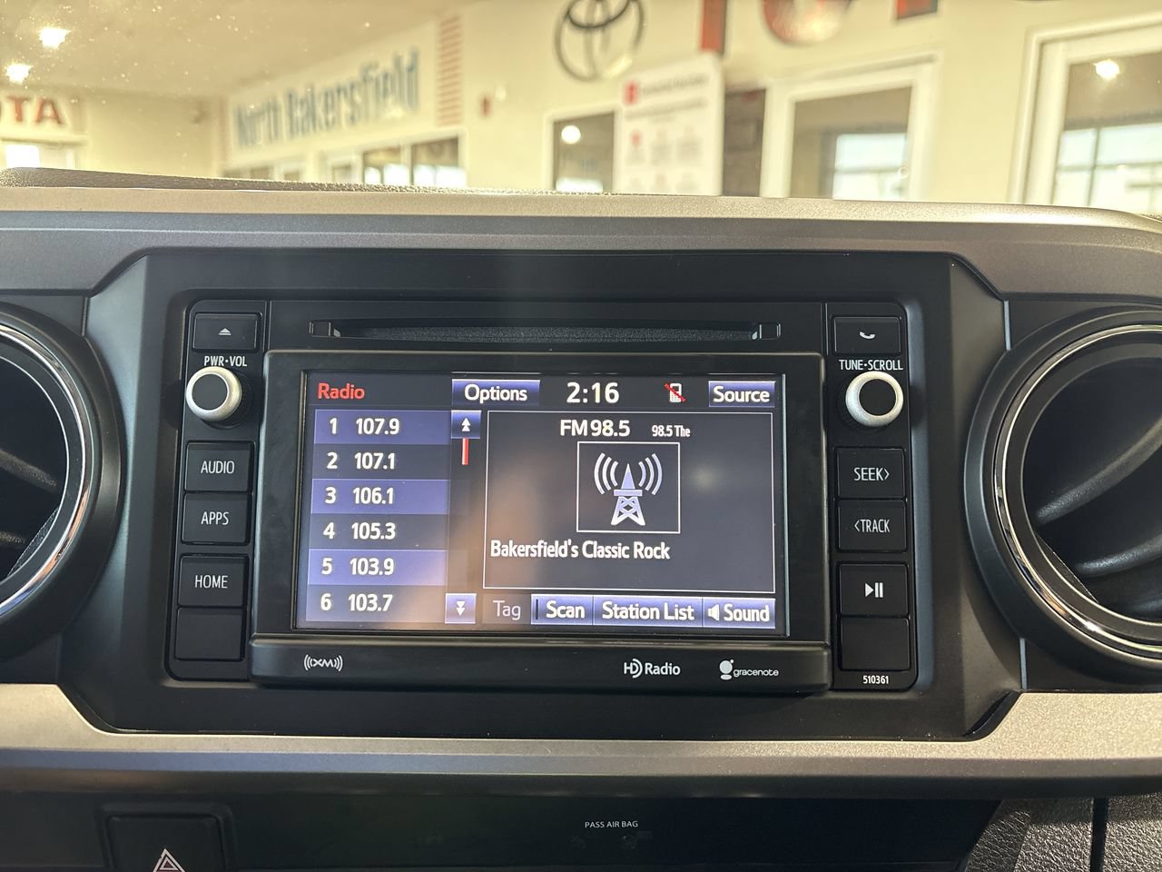 Used 2019 Toyota Tacoma SR5 AWD/4WD image 16