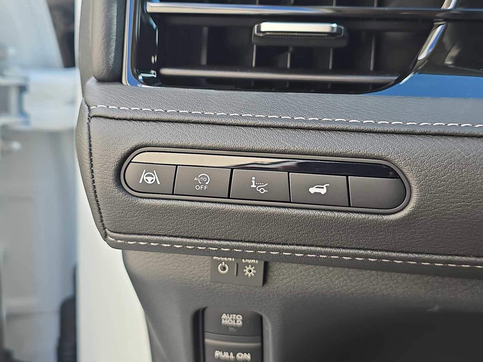 New 2026 INFINITI QX80 Luxe image 23